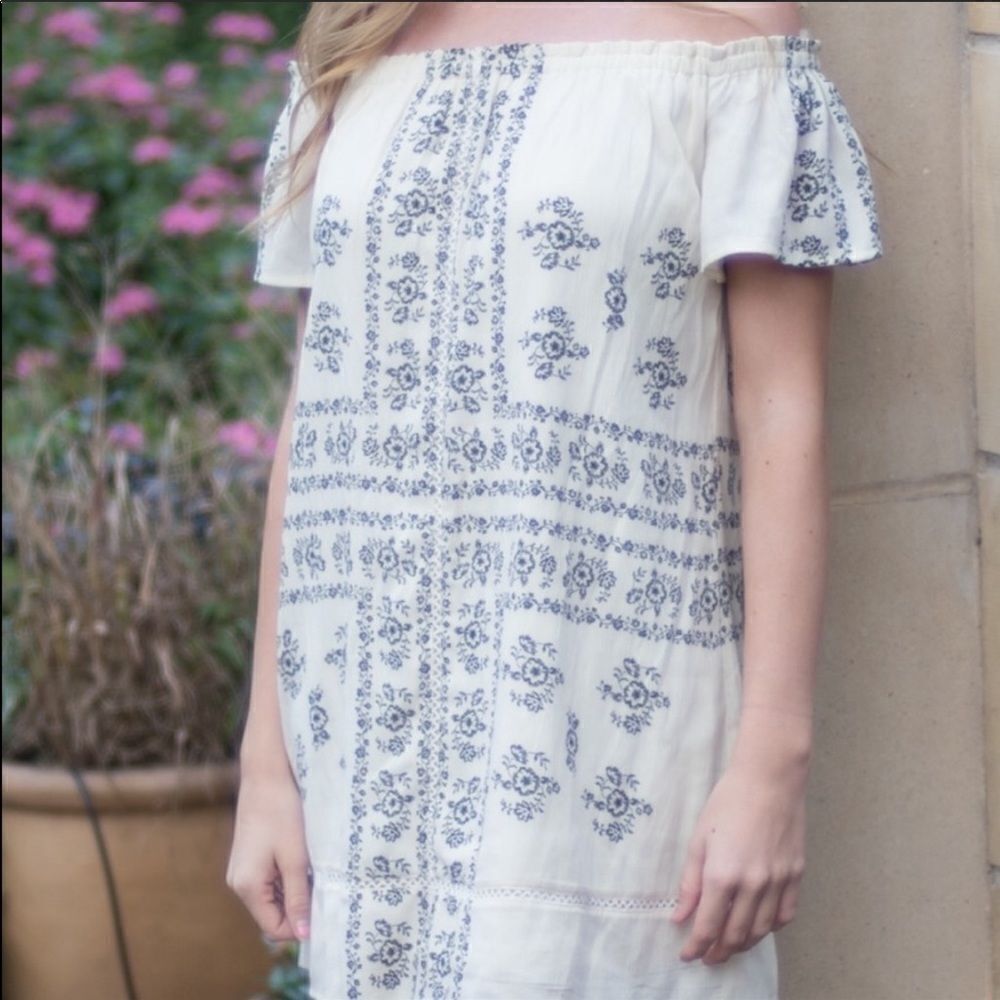 Socialite off the shoulder embroidered dress
